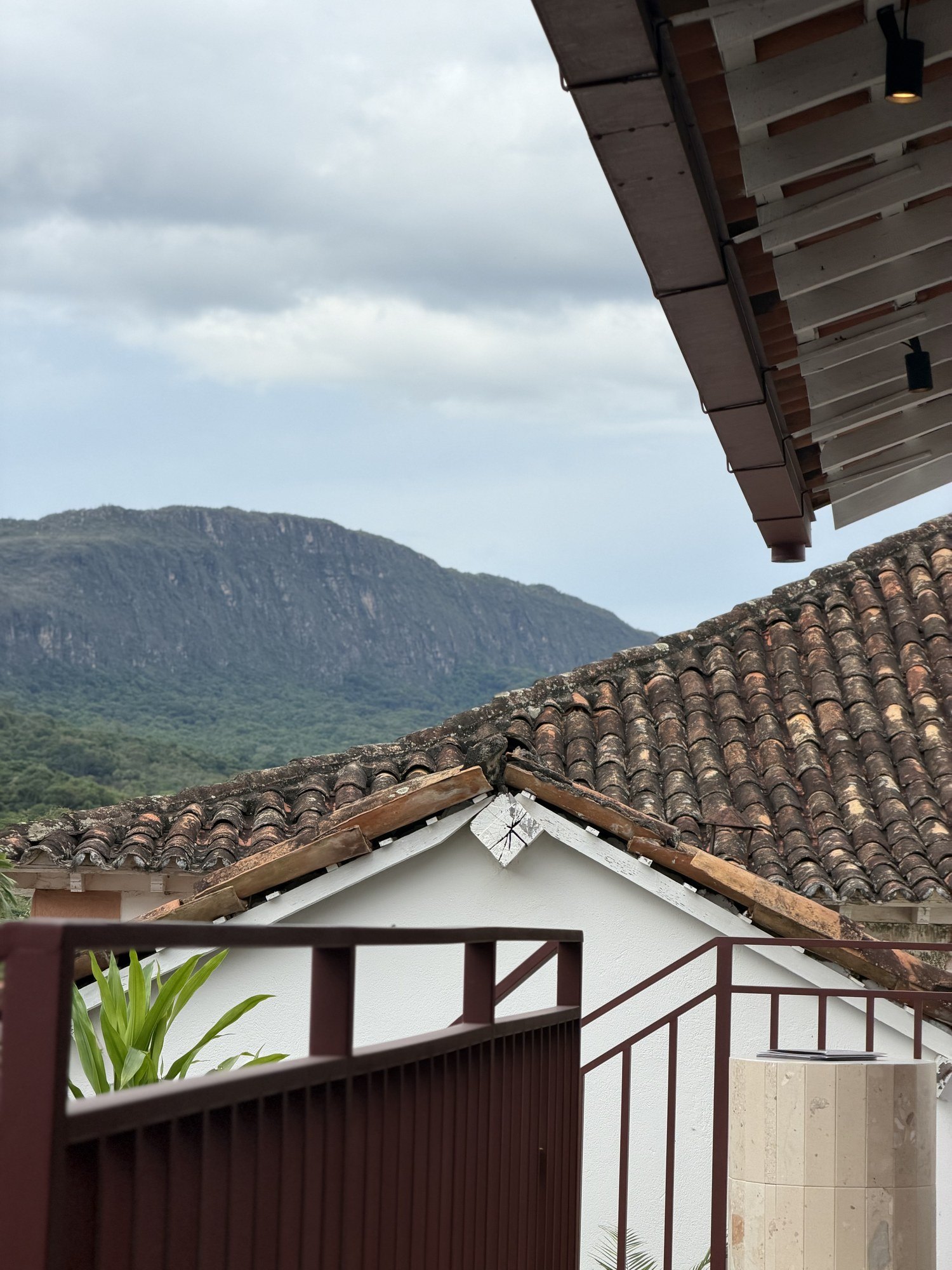 Marken Fassi na Casa VYA Design durante a Semana Criativa de Tiradentes